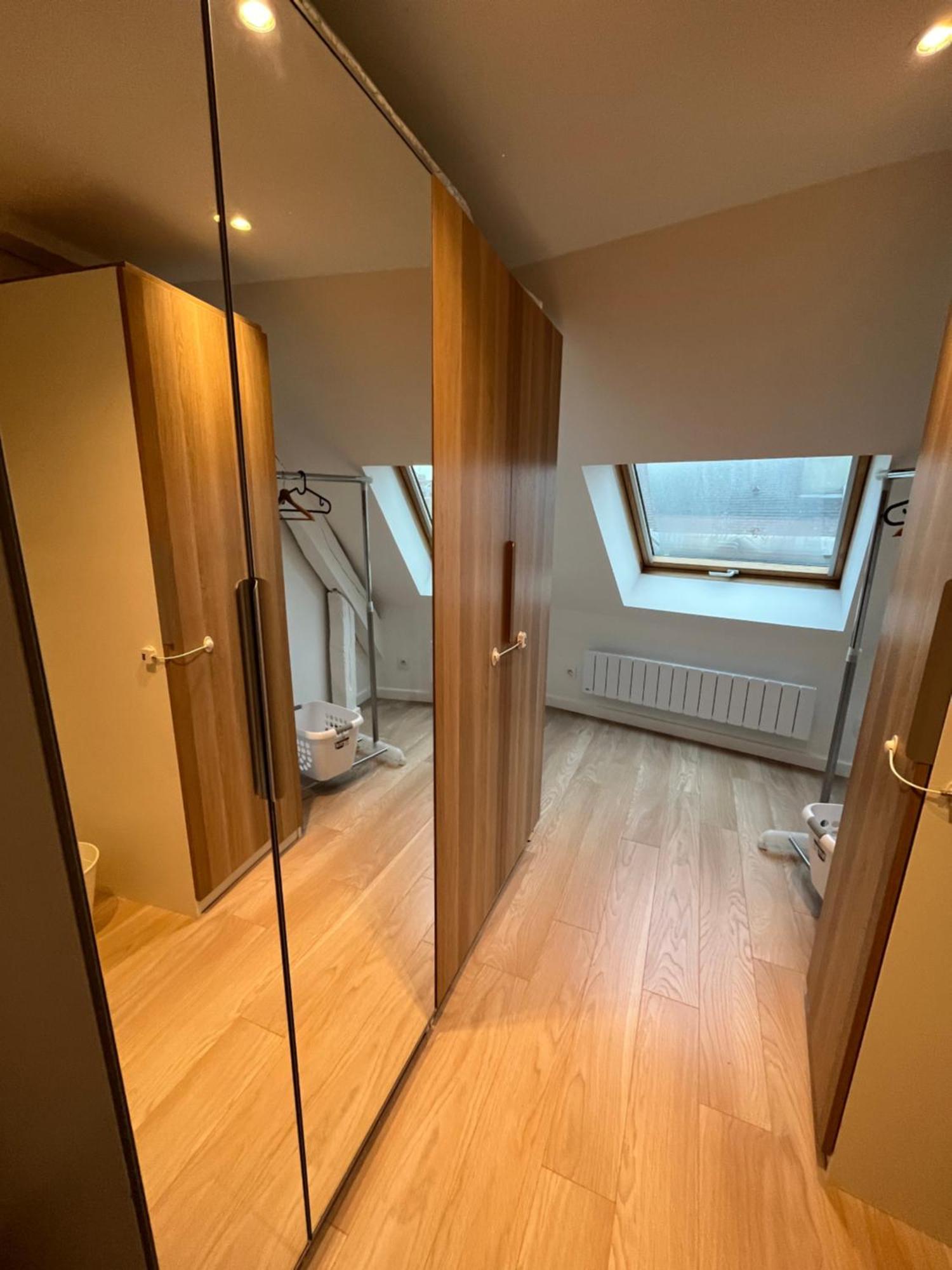 Triplex Hypercentre Dans Securisee Avec Camera