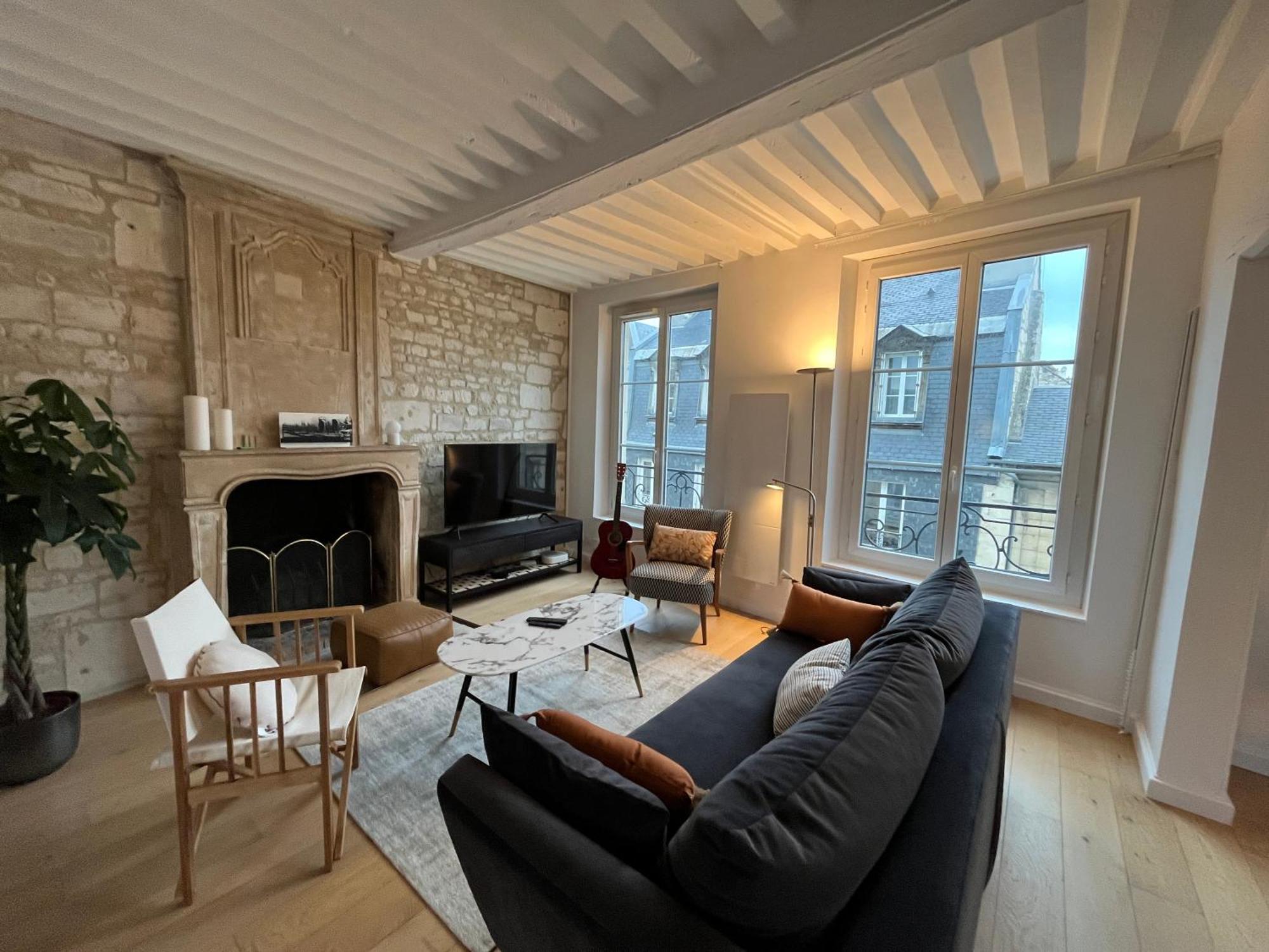 Triplex Hypercentre Dans Securisee Avec Camera Apartment Caen